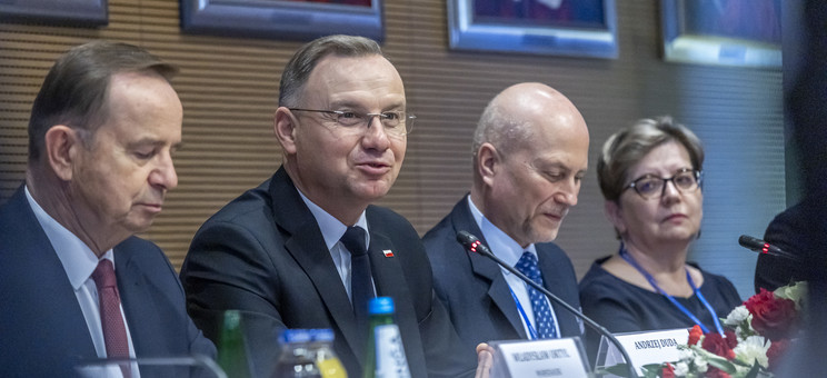 Od lewej: marszałek Władysław Ortyl, prezydent RP Andrzej Duda, prof. Jarosław Sęp, prof. PRz Iwona Włoch,