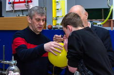 [FOTO] Fizyka nie gryzie